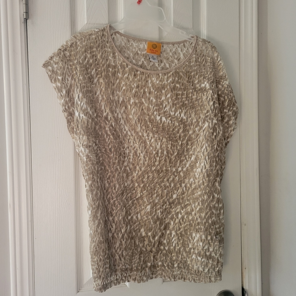 RUBY RED SHEER TAN/WHITE SHIRT
